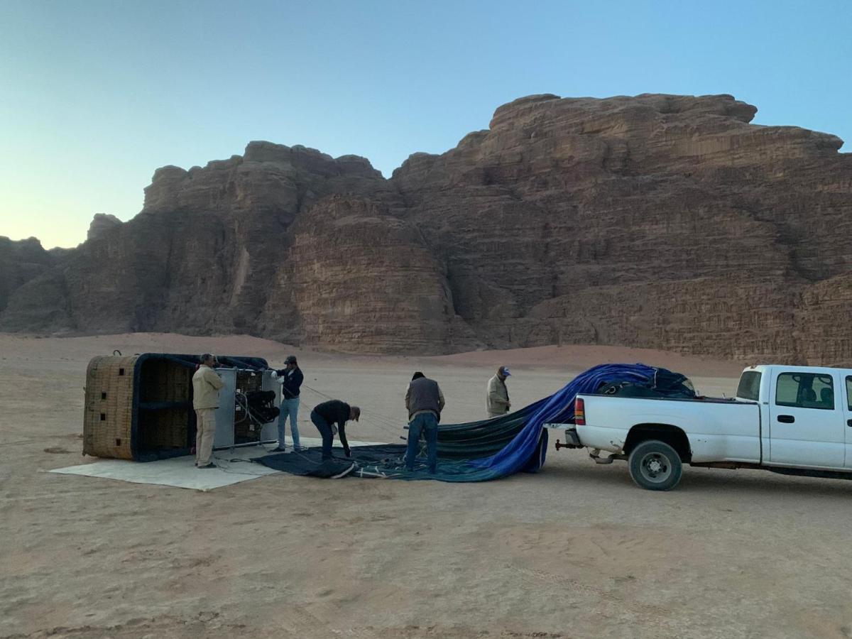 Sara Luxury Camp Wadi Rum Exterior foto