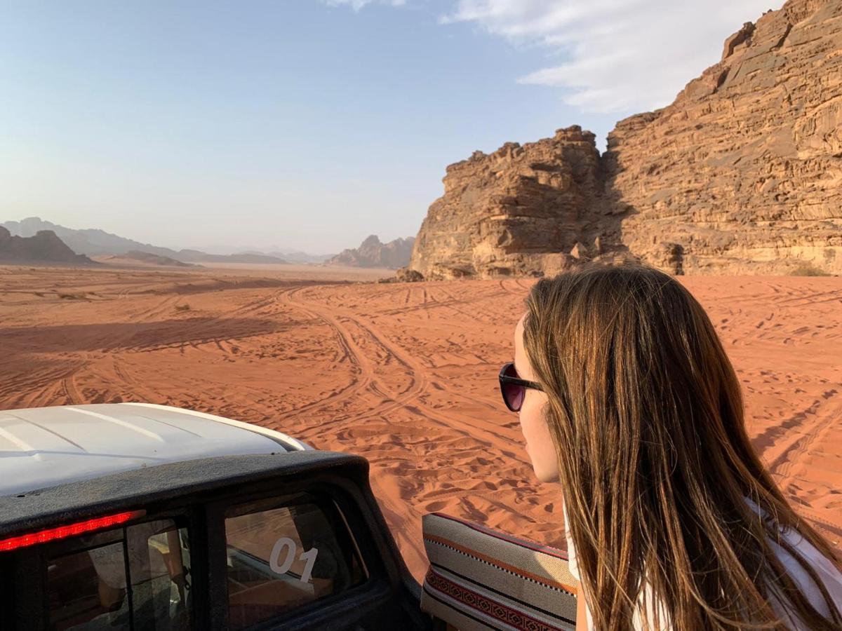 Sara Luxury Camp Wadi Rum Exterior foto
