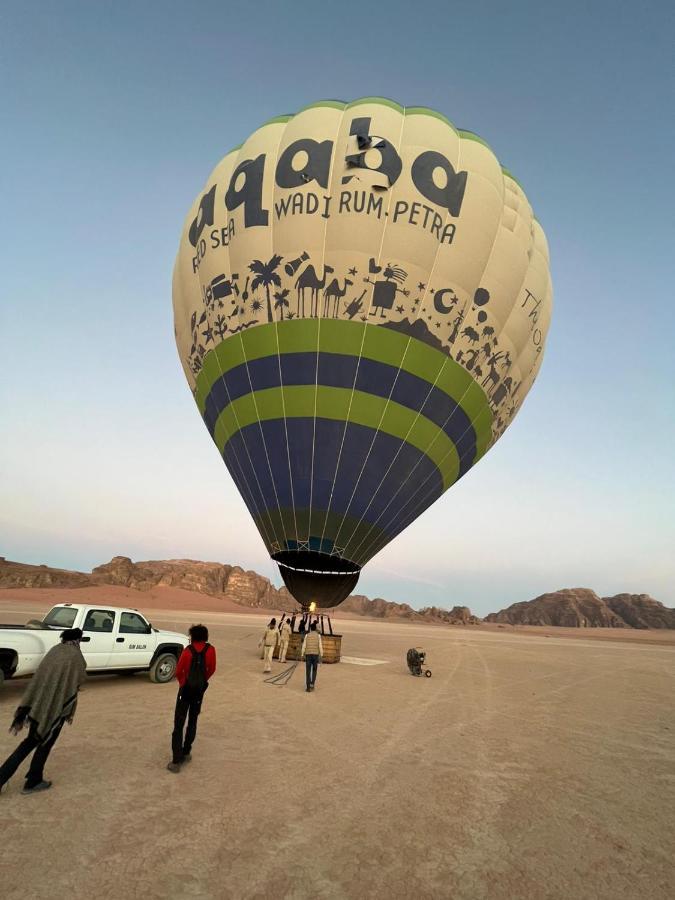 Sara Luxury Camp Wadi Rum Exterior foto