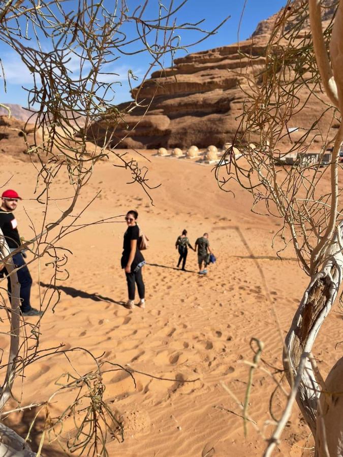 Sara Luxury Camp Wadi Rum Exterior foto