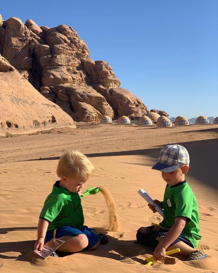 Sara Luxury Camp Wadi Rum Exterior foto