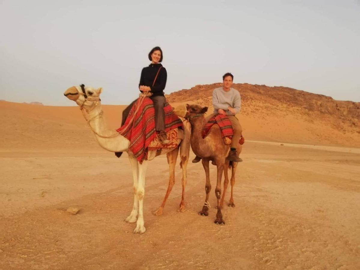 Sara Luxury Camp Wadi Rum Exterior foto